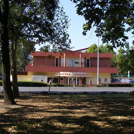 Hotel Pelikan Hódmezővásárhely Eksteriør bilde