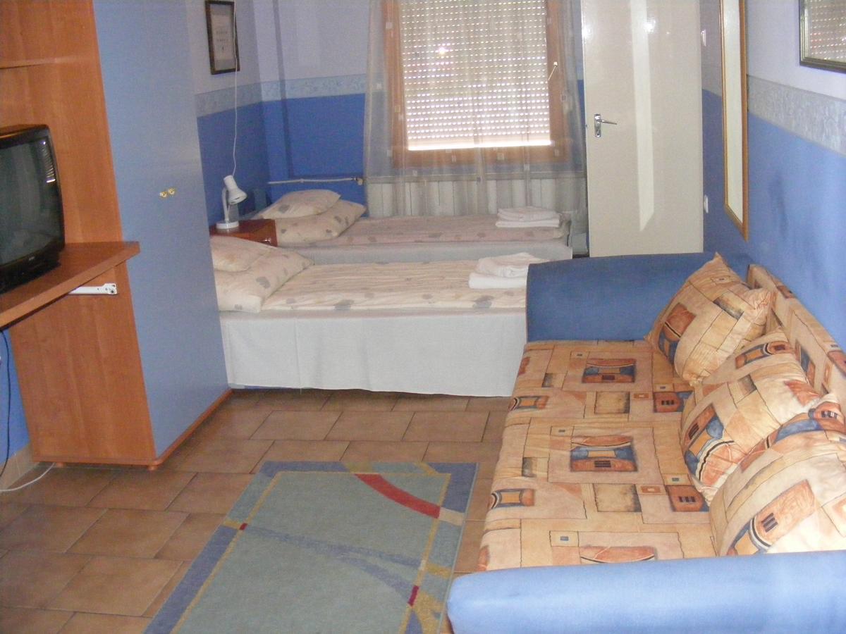 Hotel Pelikan Hódmezővásárhely Eksteriør bilde