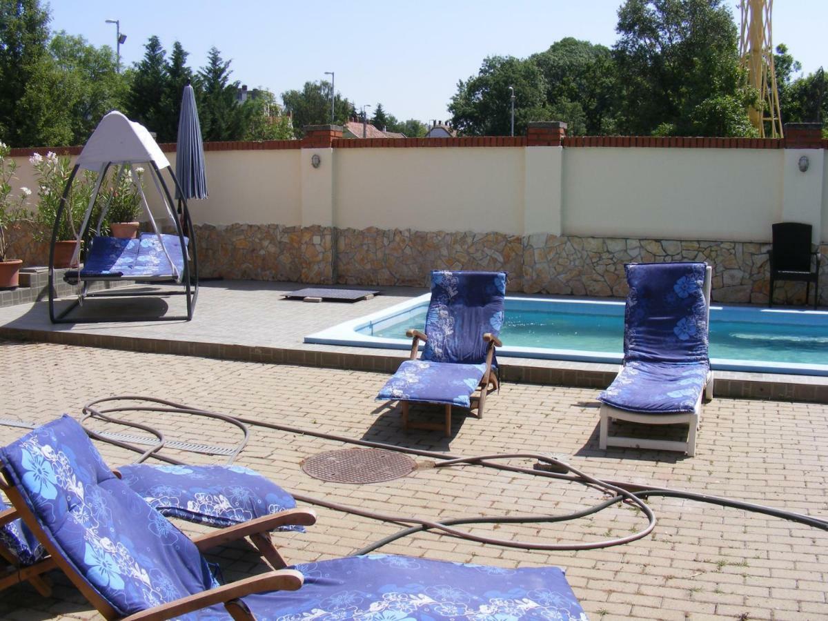 Hotel Pelikan Hódmezővásárhely Eksteriør bilde