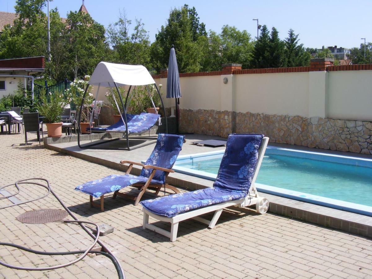 Hotel Pelikan Hódmezővásárhely Eksteriør bilde