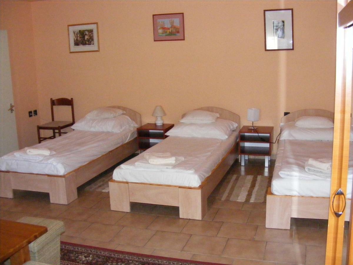 Hotel Pelikan Hódmezővásárhely Eksteriør bilde