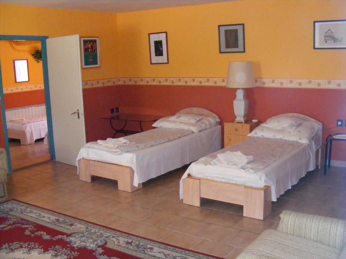 Hotel Pelikan Hódmezővásárhely Eksteriør bilde