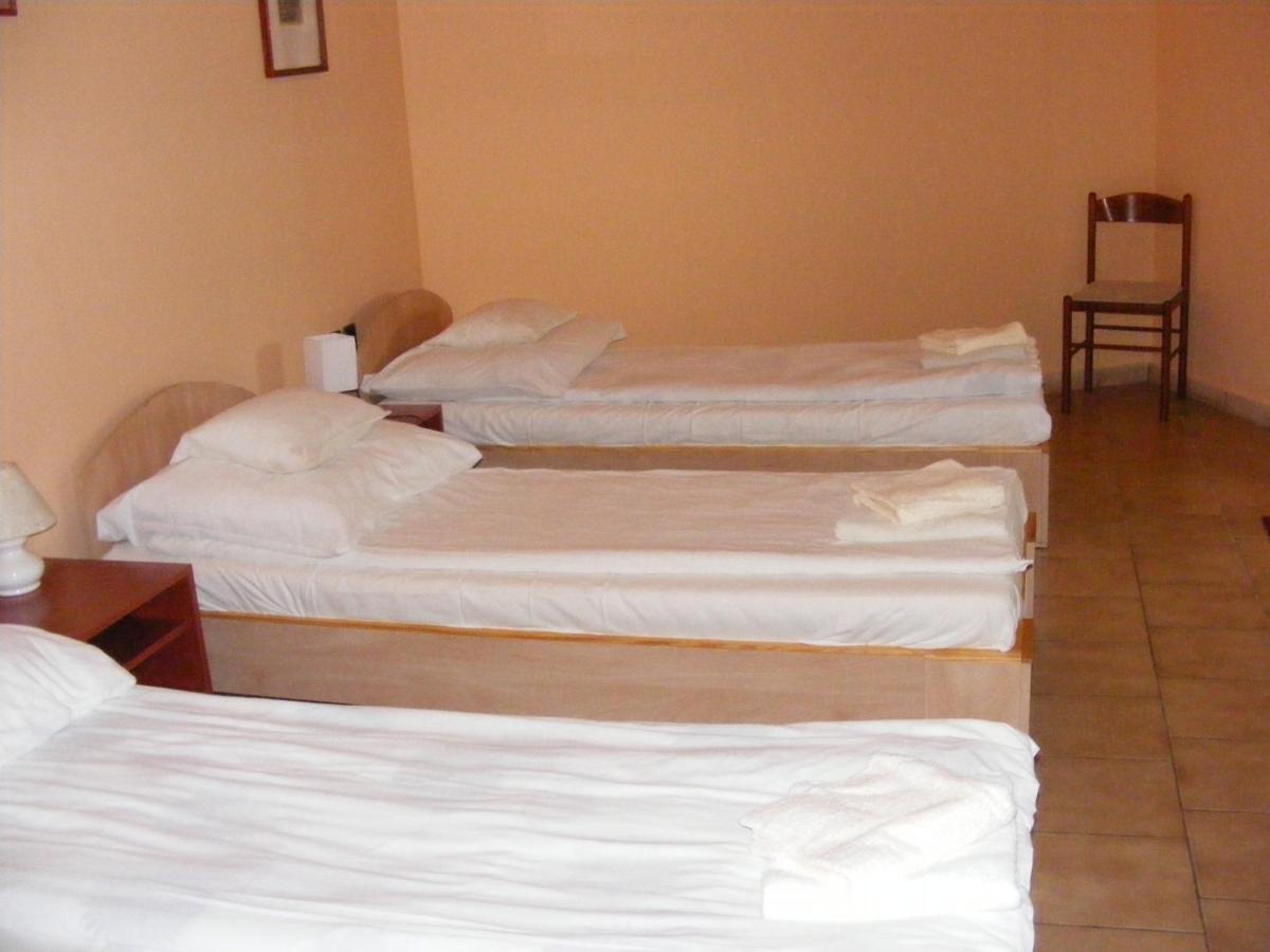 Hotel Pelikan Hódmezővásárhely Eksteriør bilde